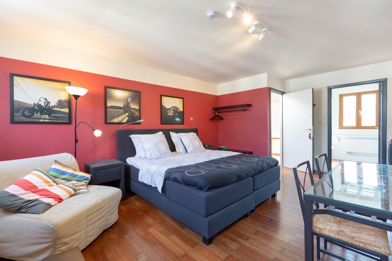 Because The Night Bed & Breakfast 3*